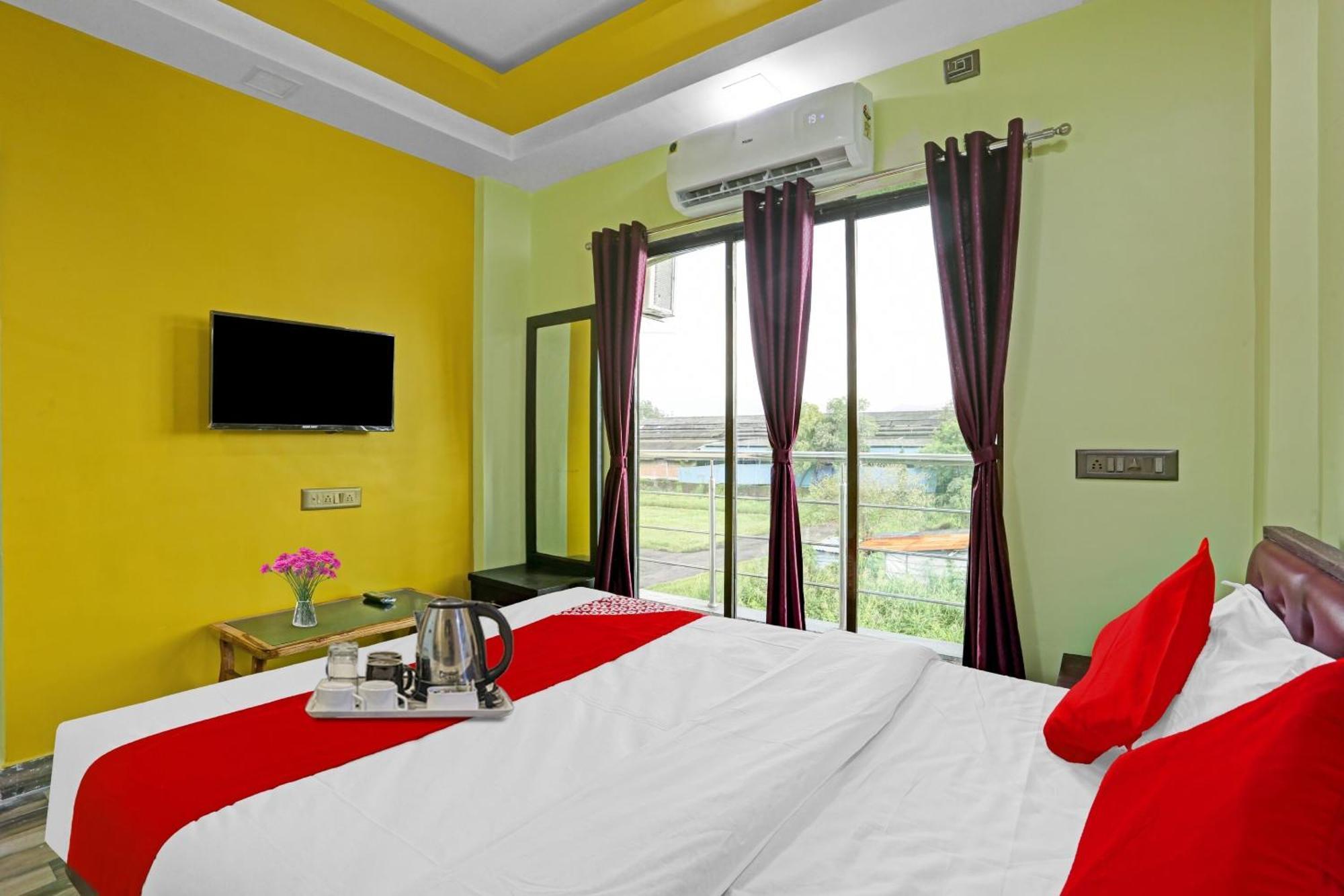Hotel O Om Sai Residency Lodging And Boarding Taloje Budrukh Exterior foto